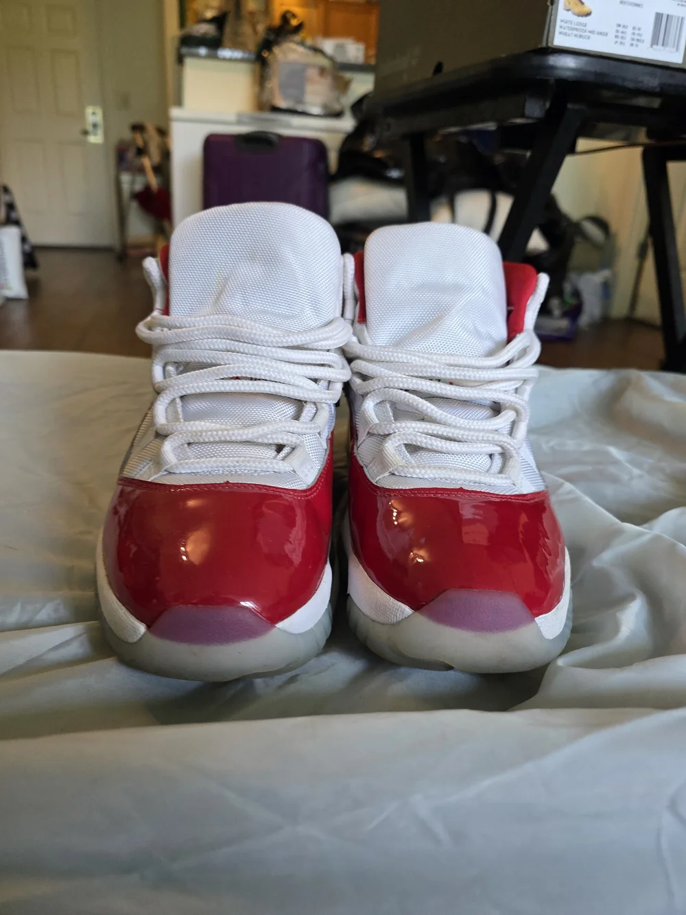 Jordan 11 'Cherry', size 10